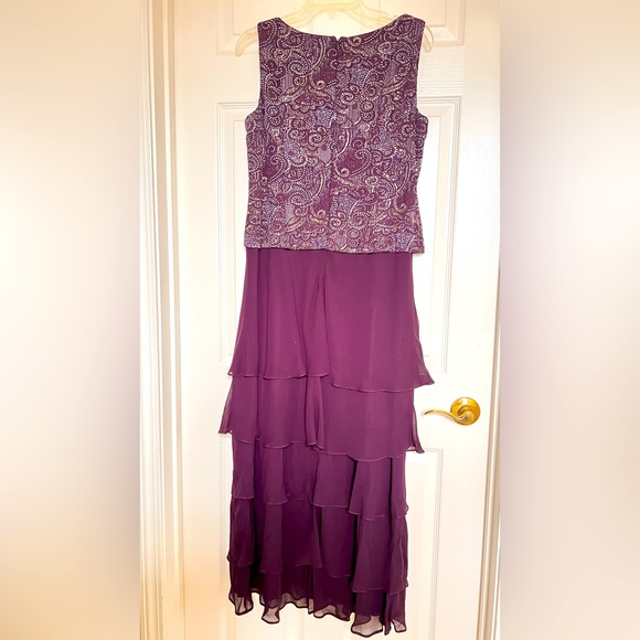 Alex Beaded Evenings Dress with Jacket - Picture 4 of 5